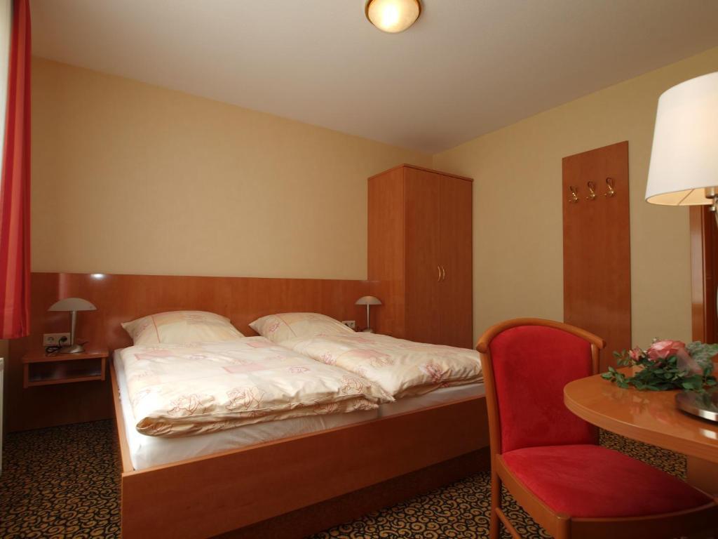 Hotel Matthias Gnarrenburg Quarto foto